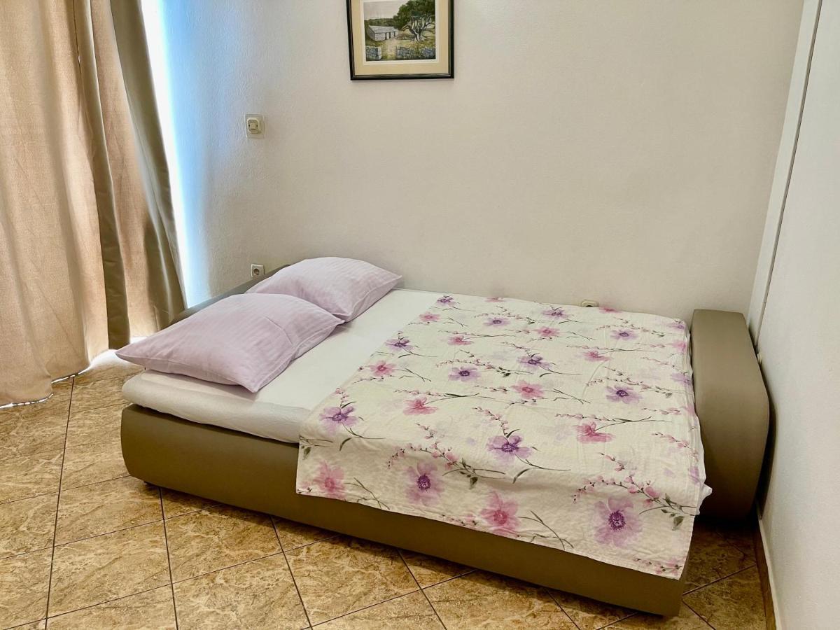 שיבניק Apartments Sime מראה חיצוני תמונה