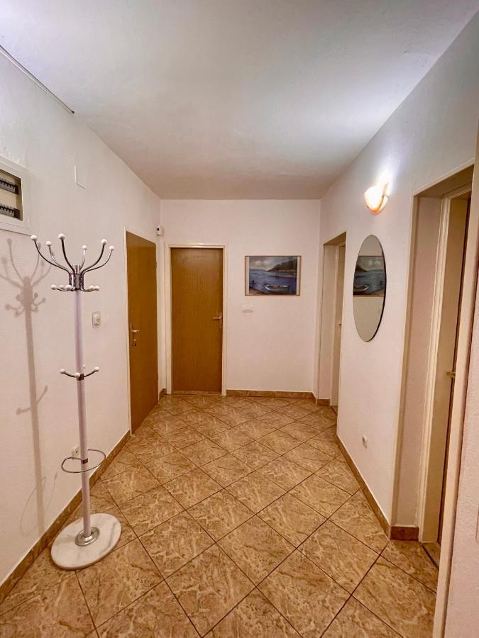 שיבניק Apartments Sime מראה חיצוני תמונה